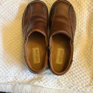 Eastland Women’s Tan Leather Loafers